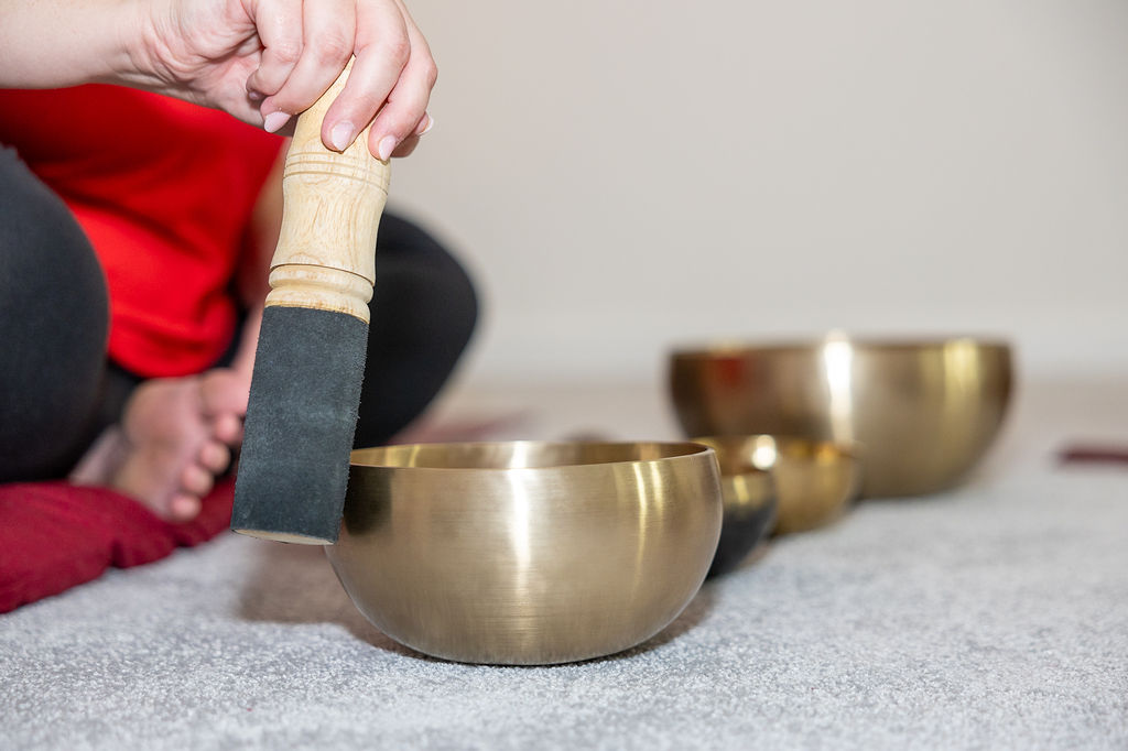 Magnolia, Meditation & Achtsamkeit, Julia Mauroschek - 4 Klangschalen